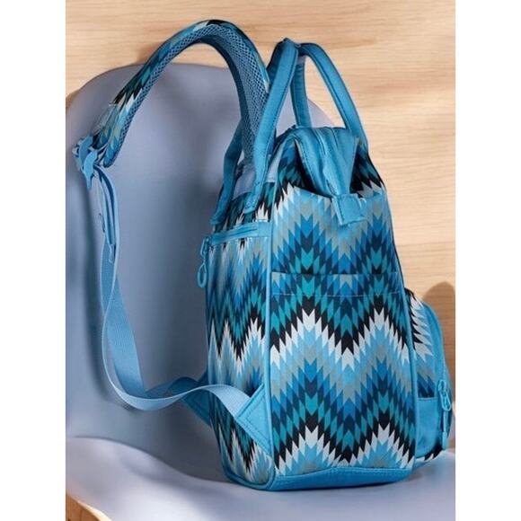 Wrangler Blue Patterned Backpack or Baby Travel Bag *NEW in Package* - Picture 5 of 6